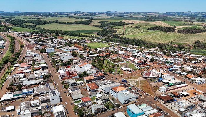  Estado já investiu R$ 63 milhões para apoiar Rio Bonito do Iguaçu com reformas, novas casas e auxílio 